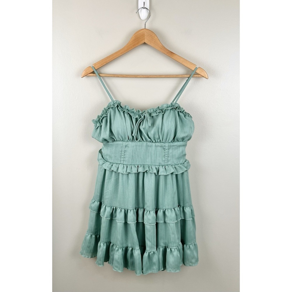 Wild Fable Tiered Mini Dress Sz Small Green Ruffle Sweetheart Smocked Back